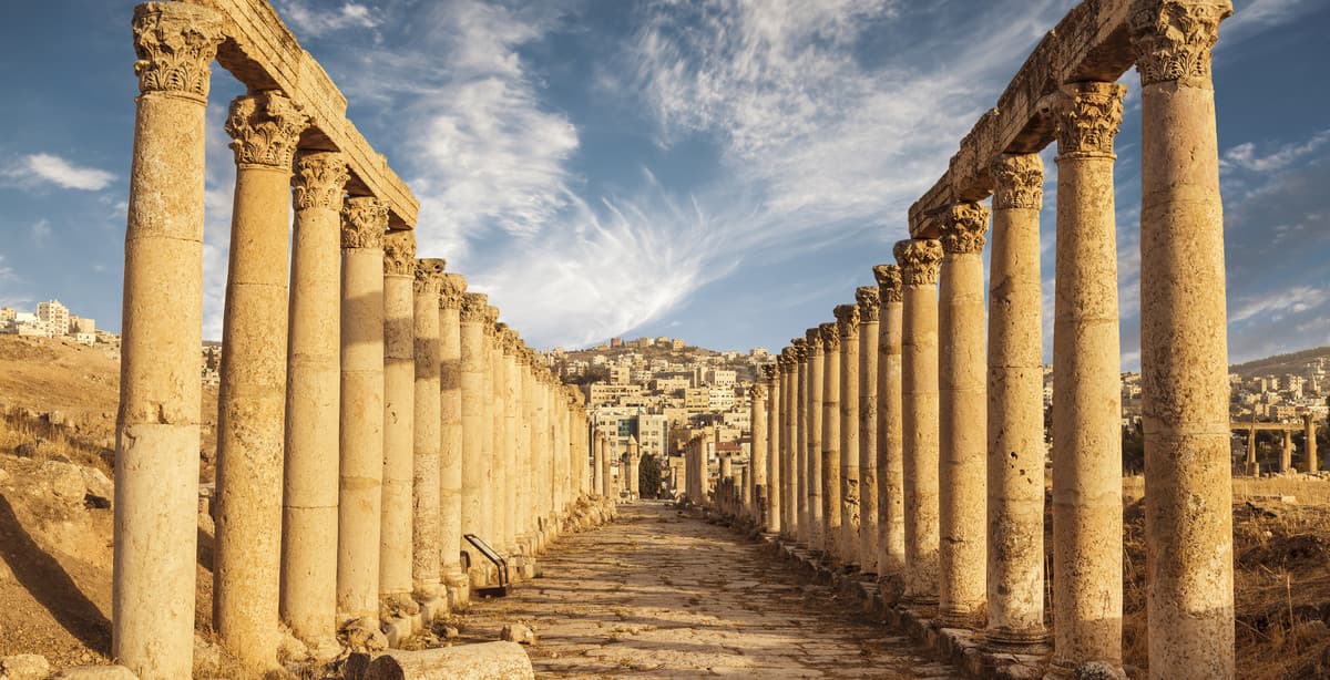 Epic Jordan tour: from deserts to Dead Sea