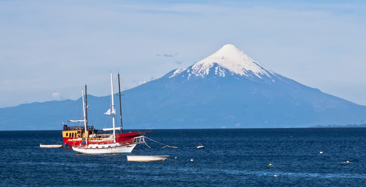 Voyage across the Andes in the Chilean Lake District