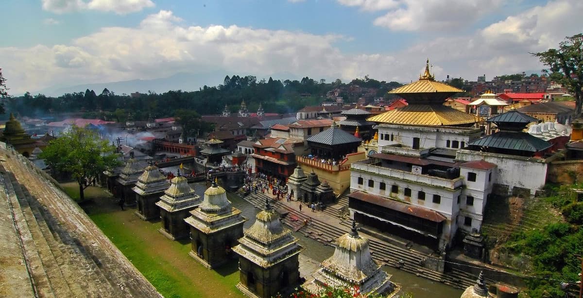 Into the Himalayas: culture, nature & relax