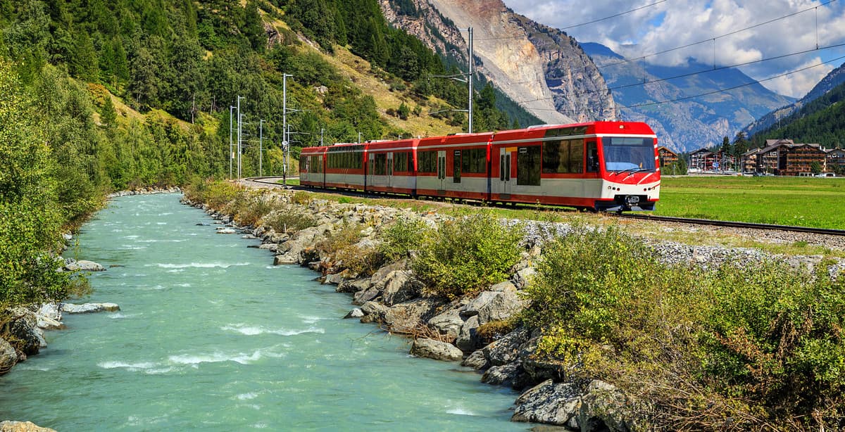 The best of Switzerland by train