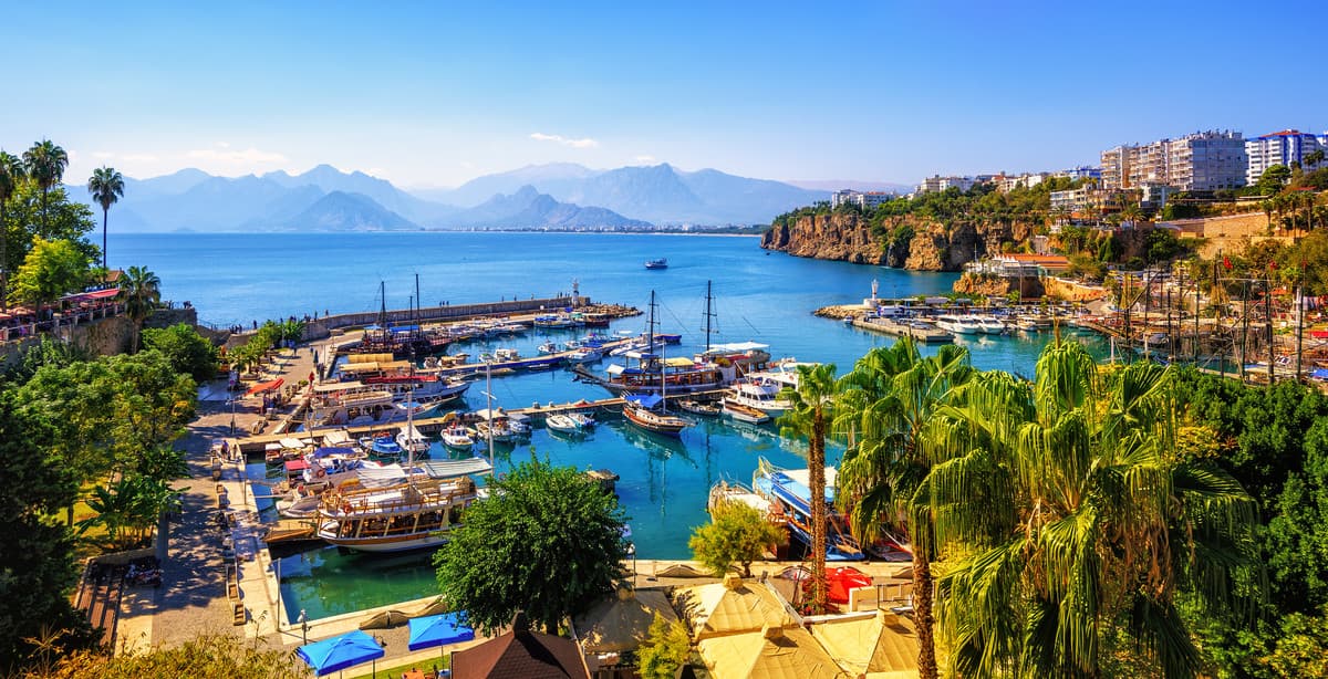 Sun-soaked Turkey: Antalya & Pamukkale tour