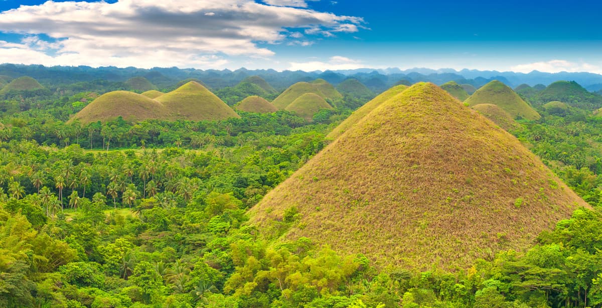 14-day tour around the Philippines' Visayas