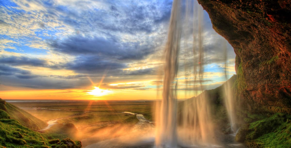 Iceland's classic Ring Road: 9-day self-drive