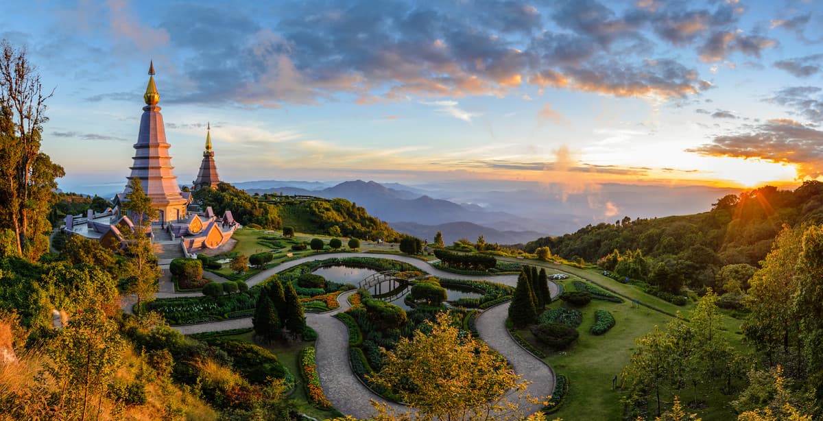 Thailands Norden: Tuk Tuks und Klosteranlagen