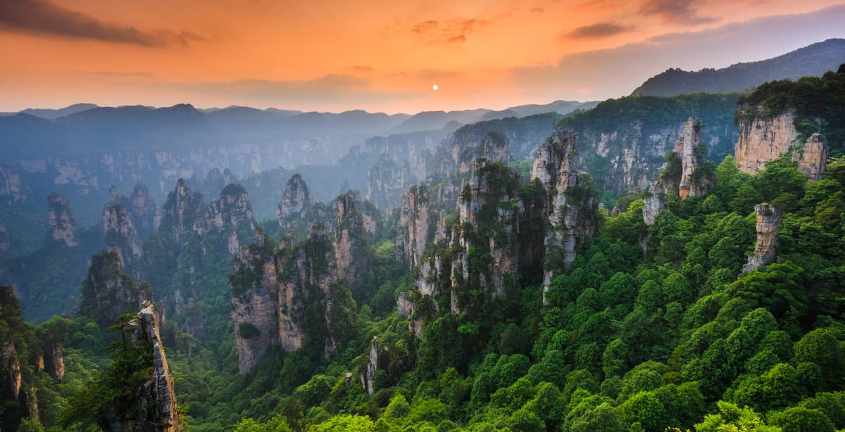 Remarkable cities & landscapes of China