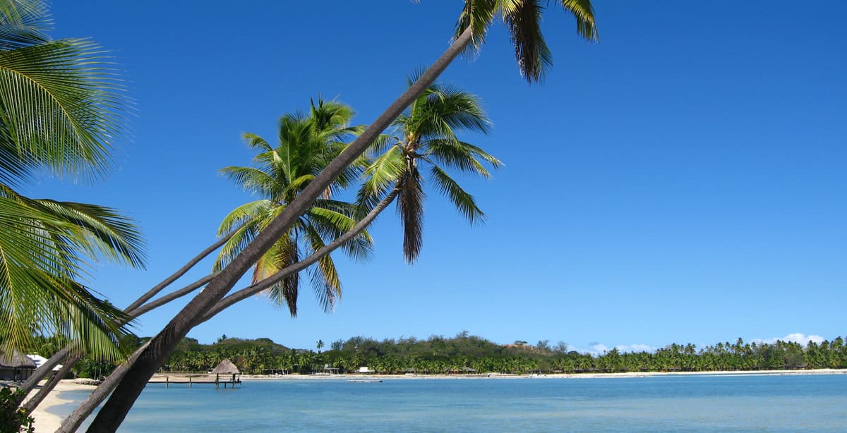 New Zealand & Fiji 18-day island adventure