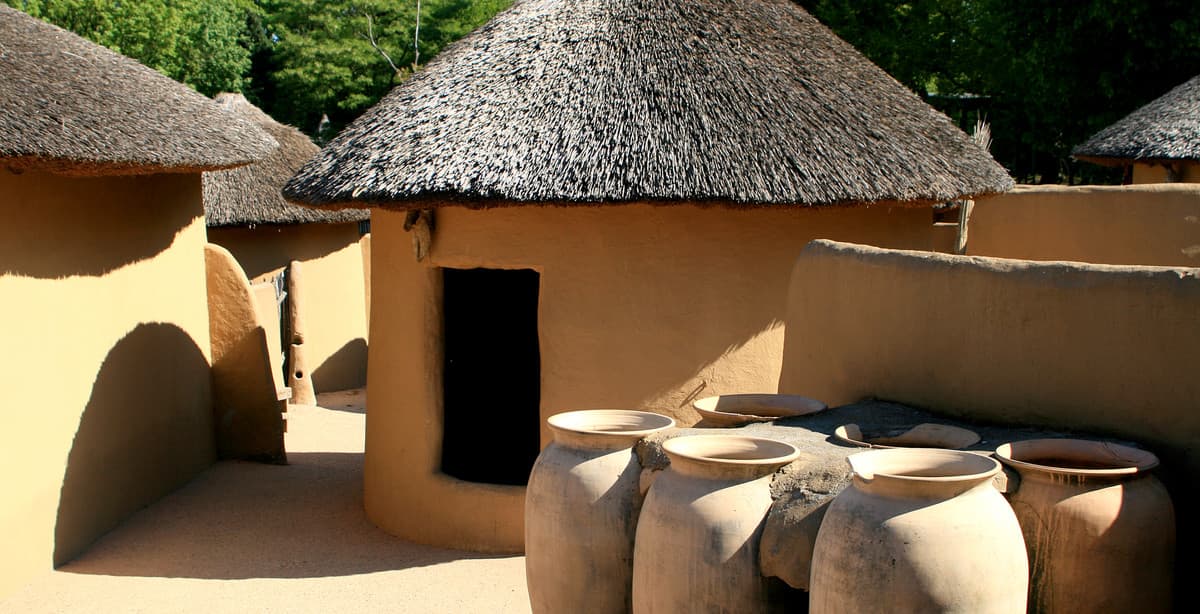 Uncover Ghana's culture & wild scenic beauty