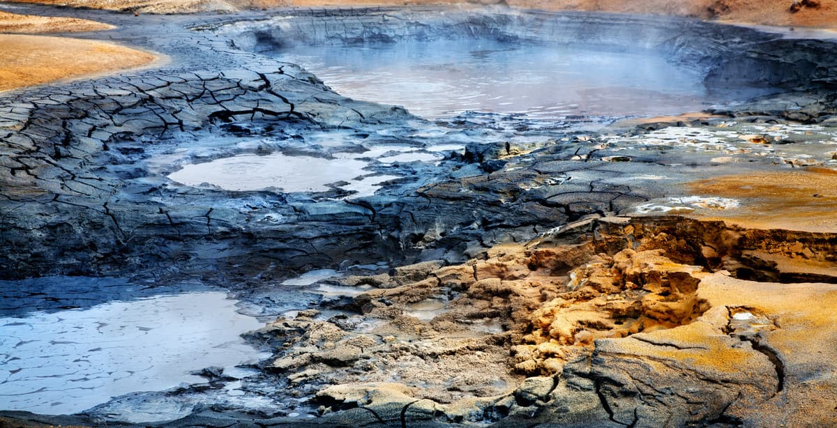 9-day discovery of northern Iceland