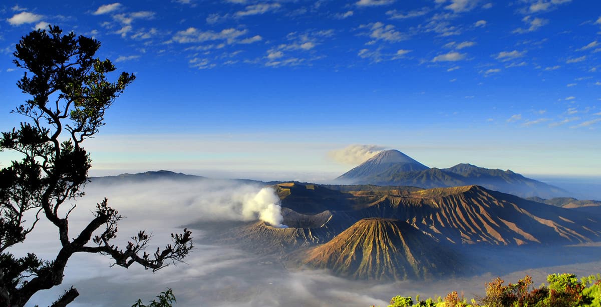 13-day Indonesia tour: icons of Java & Bali