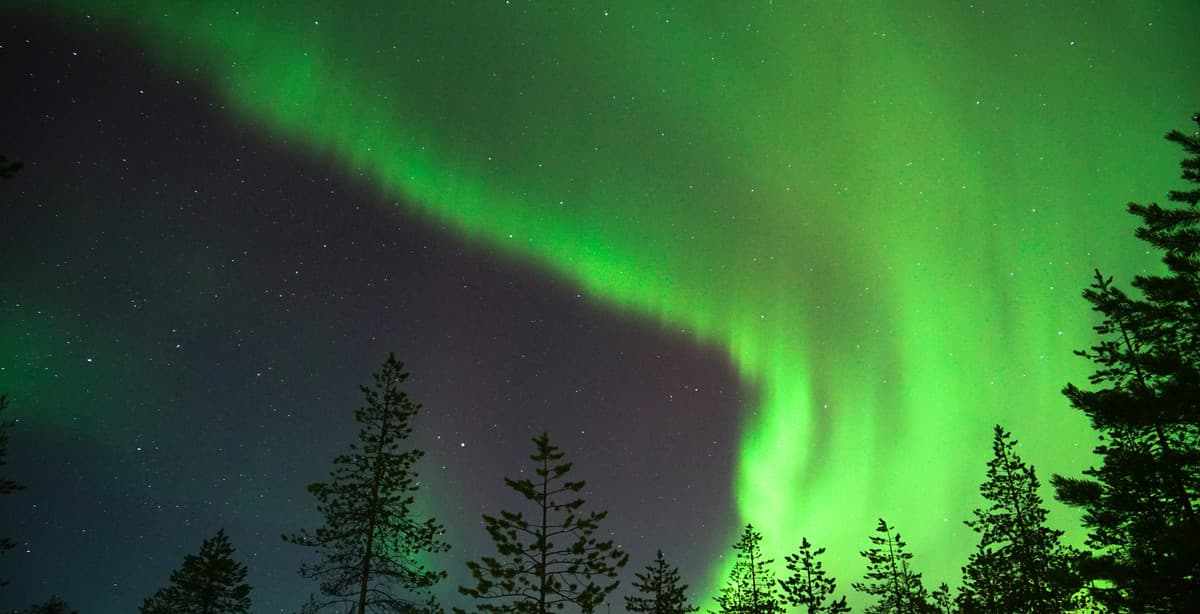 Fall in Finland: northern lights experience