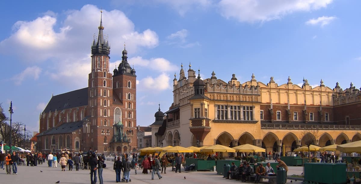 Discovery tour of Poland's Warsaw & Krakow