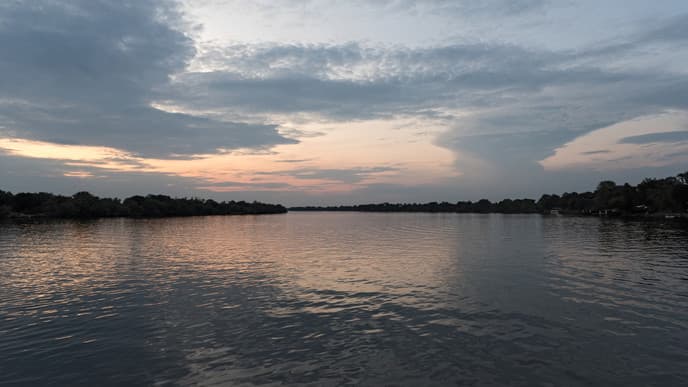 Den Sonnenuntergang genießen