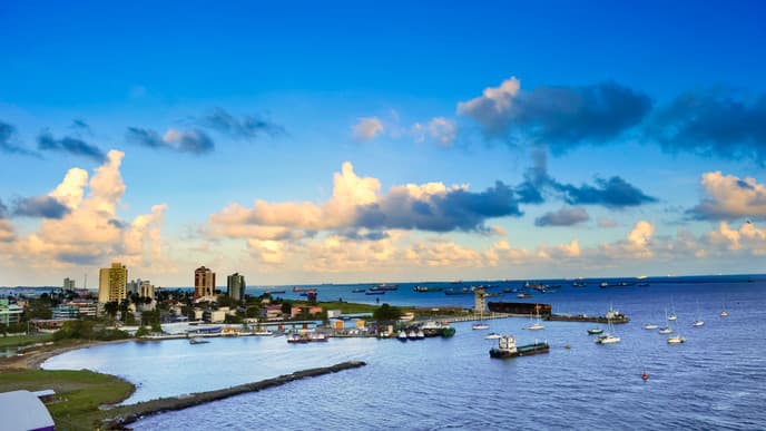 Leave Colombia for Panama