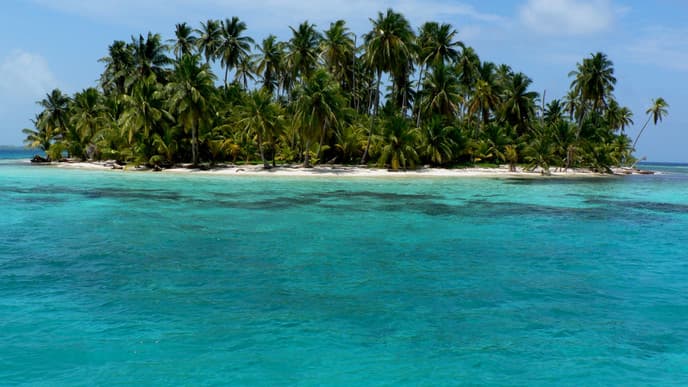 Boat trip to the Guna Yala Indian Community