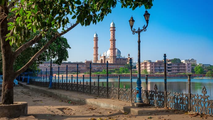 Explore Bhopal to your heart's content