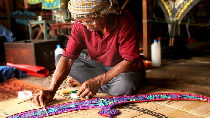 Das Songket-Handwerk und Riesendrachen