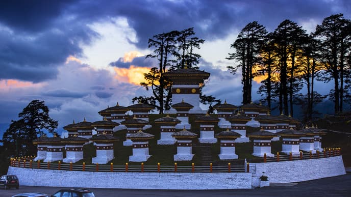 Drive to Punakha - Palace of Bliss