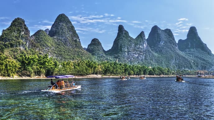 Serene cruise to Yangshuo