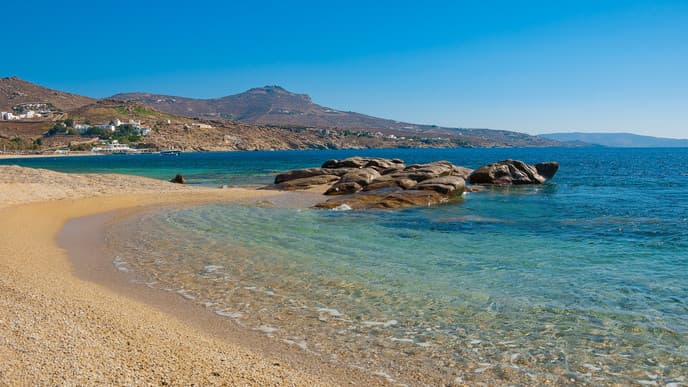 Go On a Sailing Yacht Cruise to Rhenia Island And a Guided Tour of Delos