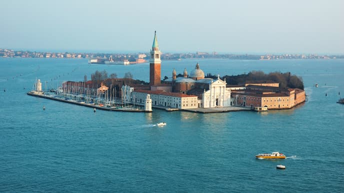 Island hopping in Venice