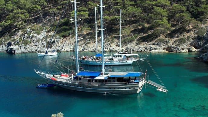 12 island boat tour