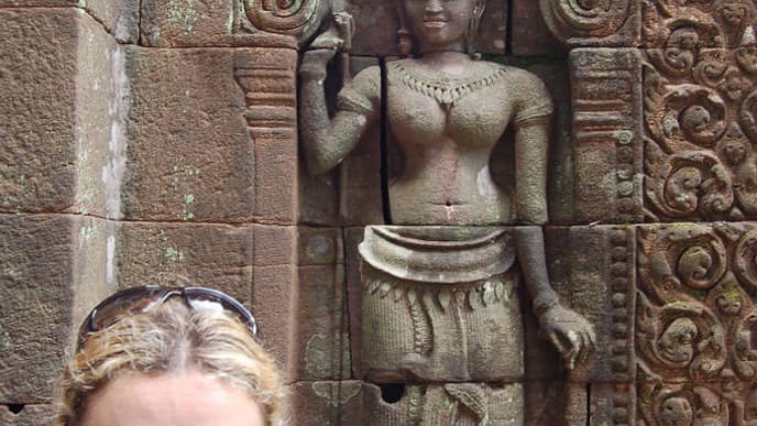 Tempel und Kolonialarchitektur am magischen Mekong