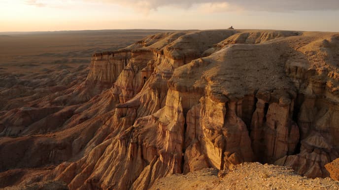 Exploring lunar landscapes