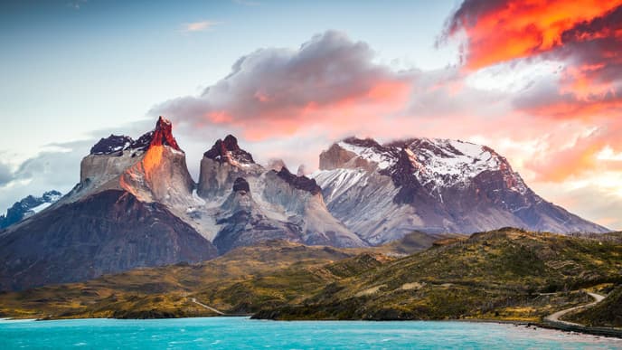 Hiking to Mirador las Torres