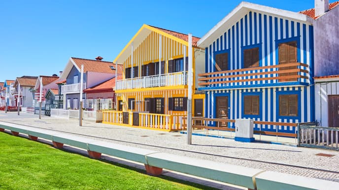 Charming streets & sailing along the canals