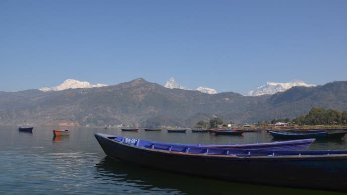 Zauberhafte Bootsfahrt auf dem Phewa See