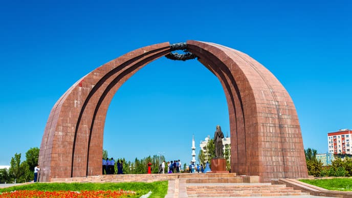 Kirgisische Nationalgerichte zur Begrüßung