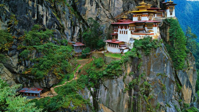 Hiking Tigers Nest - the Icon of Bhutan