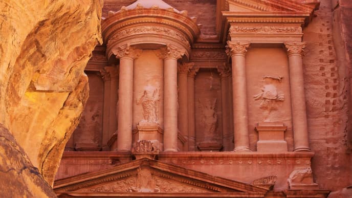Discover Fascinating Petra