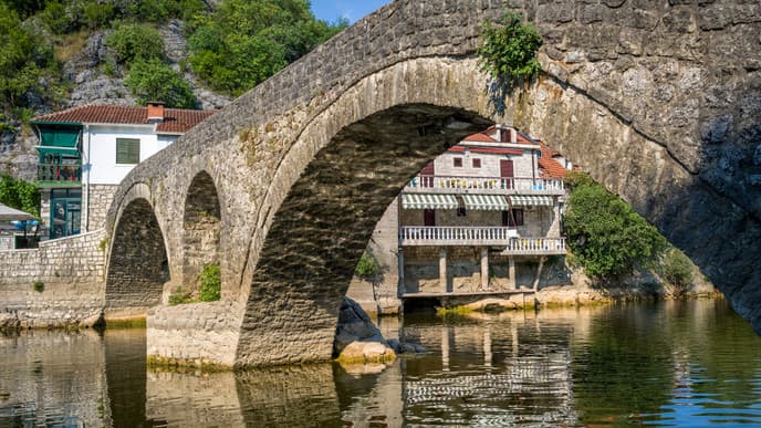 Transfer to Rijeka Crnojevića