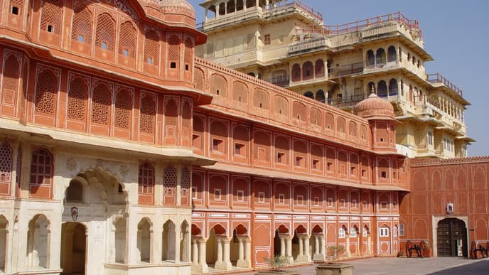 Explore the majesty of Jaipur