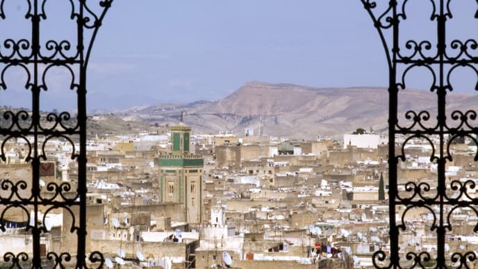 Beautiful route through the foothills to Fes