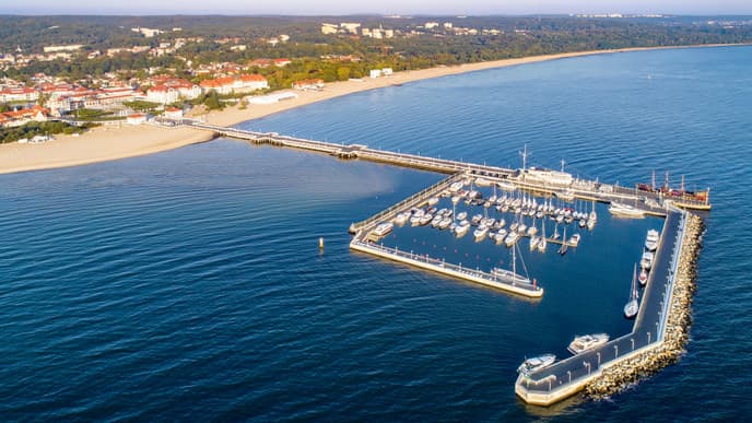 Explore the Old Town of Gdansk