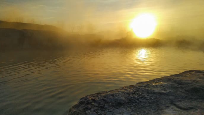 Wandern, Shoppen und in der Therme entspannen