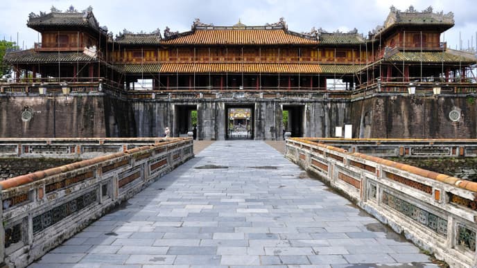 Fahrt auf dem Parfümfluss