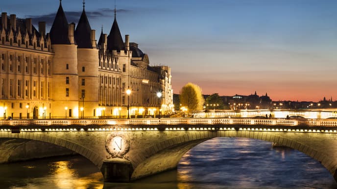 Quintessential Parisian experiences