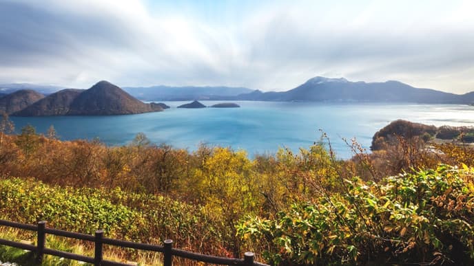 Crater lakes & alpine escapes