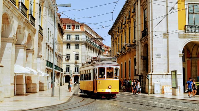 A walking tour of Lisbon & an evening of Fado