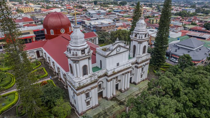 Explore high-spirited Alajuela