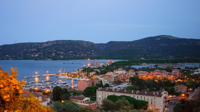 Canyoning tour in the Corsican mountains