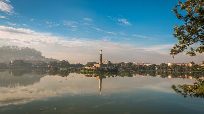 Discover The Striking Biodiversity At Andasibe National Park