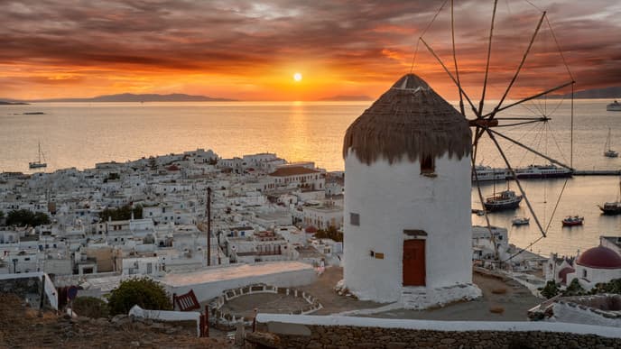 Soak up the history of Delos island
