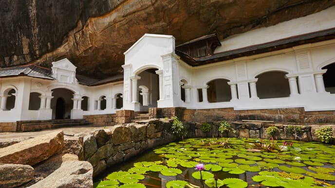 Soak up the iconic sights of Dambulla