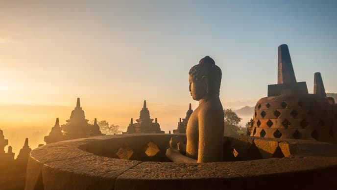 Tour the temples of Yogyakarta