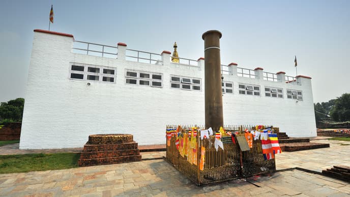 Rückfahrt nach Kathmandu durch Berge und Wiesen