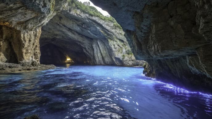 Cave explorations in the Adriatic